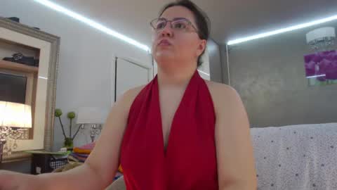SweetRaisa online show from 06.07.26