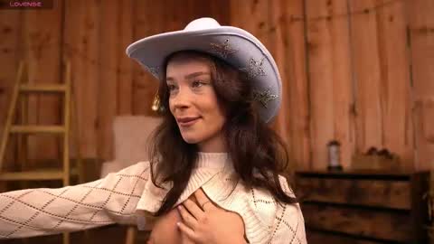 Snapshot of sweetrossie chatting on 02.12.26 Rose online show from 02.12.26