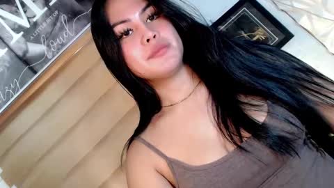 Snapshot of sweetsam14 chatting on 03.07.25 sam online show from 03.07.25