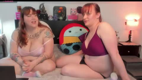 Snapshot of sweetsapphics chatting on 01.28.25 ruby and scarlet online show from 01.28.25