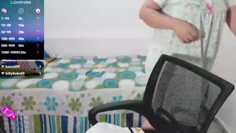 Snapshot of sweetsquirtx23 chatting on 01.19.25 lili online show from 01.19.25