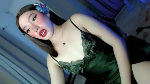 Snapshot of sweetsugarplum1 chatting on 05.25.26 FATIMA online show from 05.25.26
