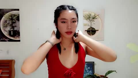 Snapshot of sweetsugarplum1 chatting on 05.31.26 FATIMA online show from 05.31.26