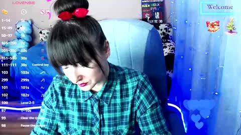 Snapshot of sweetsunnymila chatting on 02.01.25 HelloI amShy Charming Mila-Nice to meet you and Welcome I am not a nude model  Sometimes a smile is all that we need online show from 02.01.25