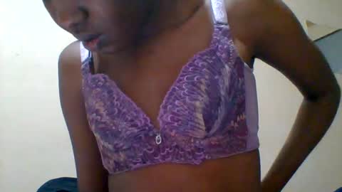 sweett_kimmie online show from 07.12.26
