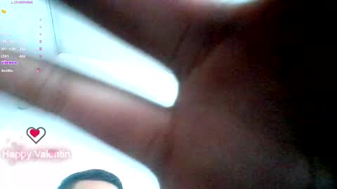 Snapshot of sweett_shinexx chatting on 02.15.25 angel online show from 02.15.25