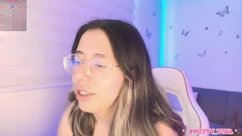 Veronica Independent Model online show from 05.13.26