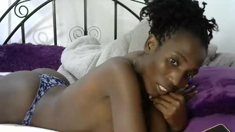 Snapshot of sweetvalariy chatting on 02.17.25 sweetvalariy online show from 02.17.25