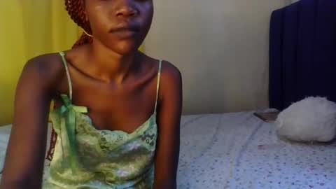 Snapshot of sweety_melanin chatting on 04.15.26 Vickky online show from 04.15.26