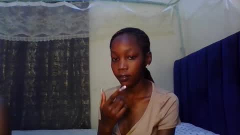Snapshot of sweety_melanin chatting on 04.22.26 Vickky online show from 04.22.26