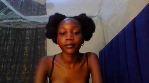 Snapshot of sweety_melanin chatting on 05.06.26 Vickky online show from 05.06.26