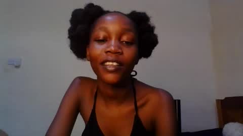 Snapshot of sweety_melanin chatting on 05.09.26 Vickky online show from 05.09.26