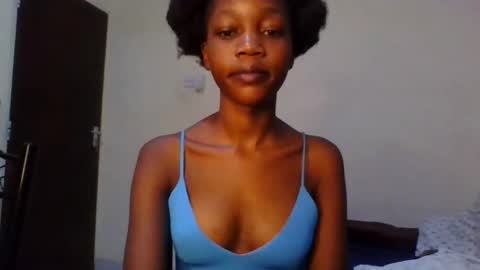 Snapshot of sweety_melanin chatting on 05.12.26 Vickky online show from 05.12.26