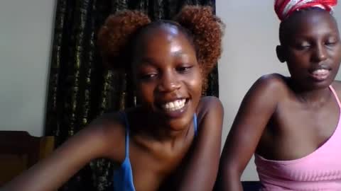 Snapshot of sweety_melanin chatting on 05.19.26 Vickky online show from 05.19.26