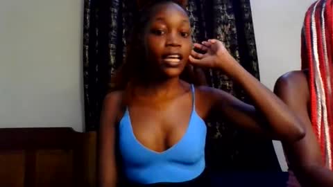 Snapshot of sweety_melanin chatting on 05.29.26 Vickky online show from 05.29.26