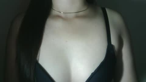 Snapshot of sweety_princess15 chatting on 10.08.25 sweety_princess15 online show from 10.08.25