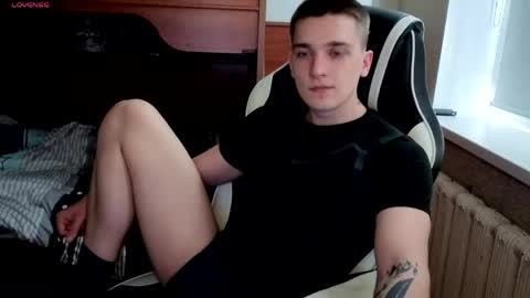 Snapshot of sweetyangeel chatting on 05.18.26 Alex online show from 05.18.26