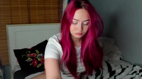 Snapshot of sweetyangiee chatting on 05.06.26 sweetyangiee online show from 05.06.26