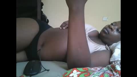 sweetyass25 online show from 11.18.25