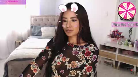 Snapshot of sweetyaya_ chatting on 09.24.25 yaya online show from 09.24.25