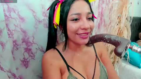 Snapshot of sweetyblowjob19 chatting on 07.18.26 Lina online show from 07.18.26