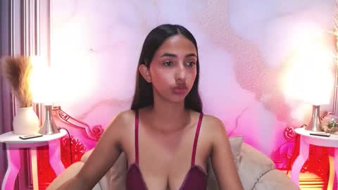 Snapshot of sweetylally chatting on 09.15.25 LAURA online show from 09.15.25