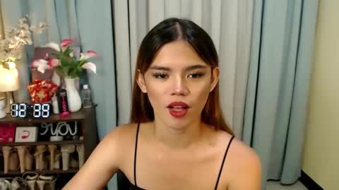 Megan online show from 04.14.26