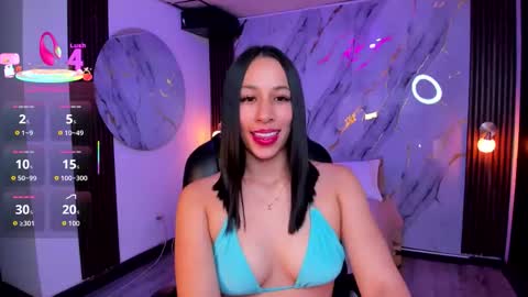 Snapshot of swet_bunnyx_ chatting on 10.22.25 sweet online show from 10.22.25