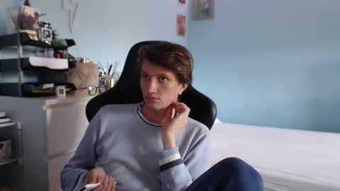 Cat online show from 04.15.26