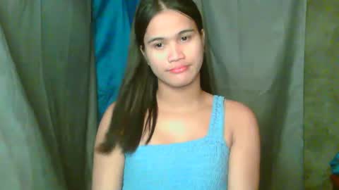 Snapshot of swettie_rhea chatting on 04.18.26 Rhea online show from 04.18.26