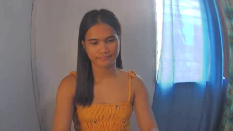Snapshot of swettie_rhea chatting on 05.25.26 Rhea online show from 05.25.26