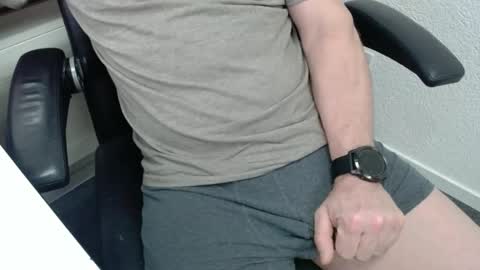 Snapshot of swisstom72 chatting on 11.01.25 swisstom72 online show from 11.01.25