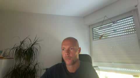Snapshot of sx1904 chatting on 07.25.26 sx1904 online show from 07.25.26