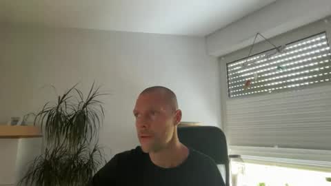 Snapshot of sx1904 chatting on 07.30.26 sx1904 online show from 07.30.26