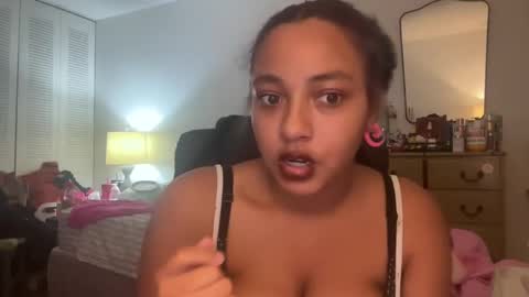 Snapshot of sxckadelilah chatting on 10.03.25 SxckADelilah online show from 10.03.25