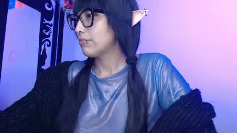 Snapshot of sxdbxtch chatting on 06.11.26 Alice Phantom online show from 06.11.26
