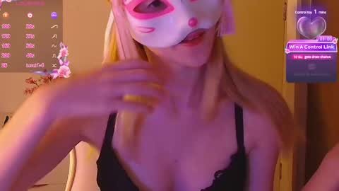 Snapshot of sydney_max chatting on 01.06.25 Milena online show from 01.06.25