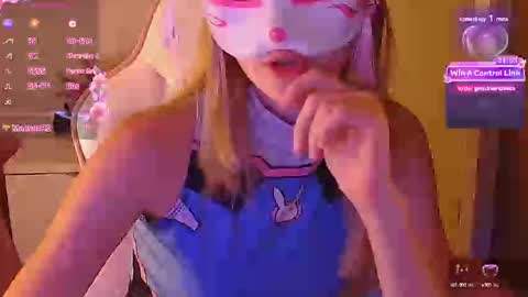 Snapshot of sydney_max chatting on 01.14.25 Milena online show from 01.14.25