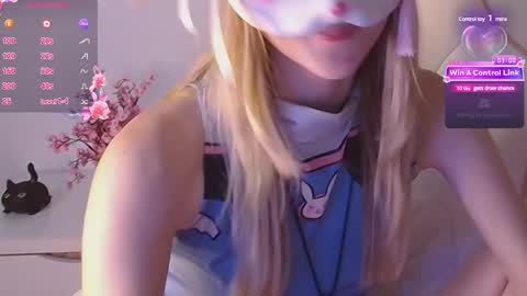 Snapshot of sydney_max chatting on 03.05.25 Milena online show from 03.05.25