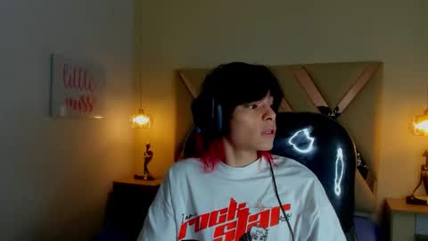 Snapshot of sylasfrost chatting on 02.23.26 sylasfrost online show from 02.23.26