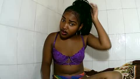 sylviasexy27 online show from 02.20.25