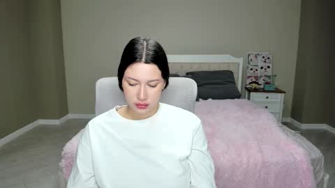 Mila online show from 11.12.25