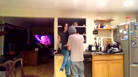 Snapshot of synthiansoup chatting on 12.03.25 synthiansoup online show from 12.03.25