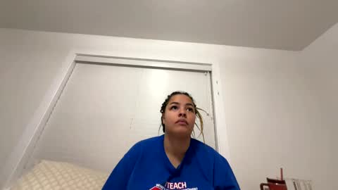 Snapshot of t_princess_t chatting on 12.19.24 t_princess_t online show from 12.19.24