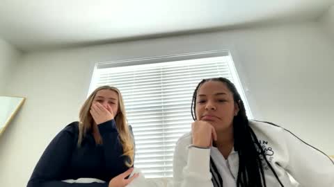 Snapshot of t_princess_t chatting on 02.13.25 t_princess_t online show from 02.13.25