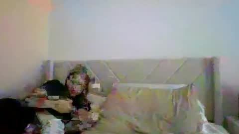 Snapshot of t_princess_t chatting on 09.27.25 t_princess_t online show from 09.27.25