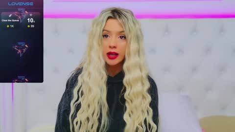 Snapshot of taahiraarabian chatting on 01.09.25 Arianna online show from 01.09.25