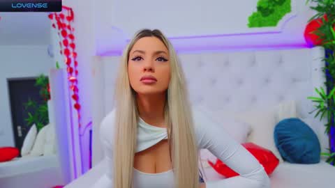 Snapshot of taahiraarabian chatting on 02.18.25 Arianna online show from 02.18.25