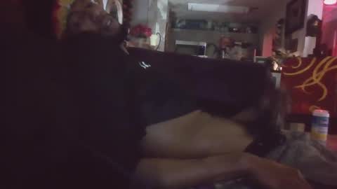 Snapshot of taejhon chatting on 12.16.24 Taejhon online show from 12.16.24