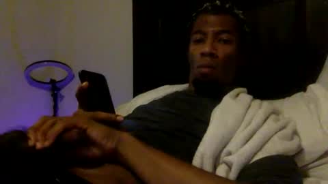 Snapshot of taejhon chatting on 11.16.25 Taejhon online show from 11.16.25